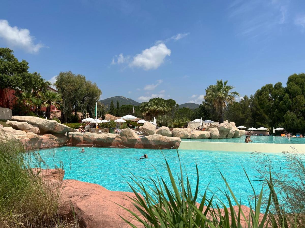 Azur Appartement Grimaud Exterior foto